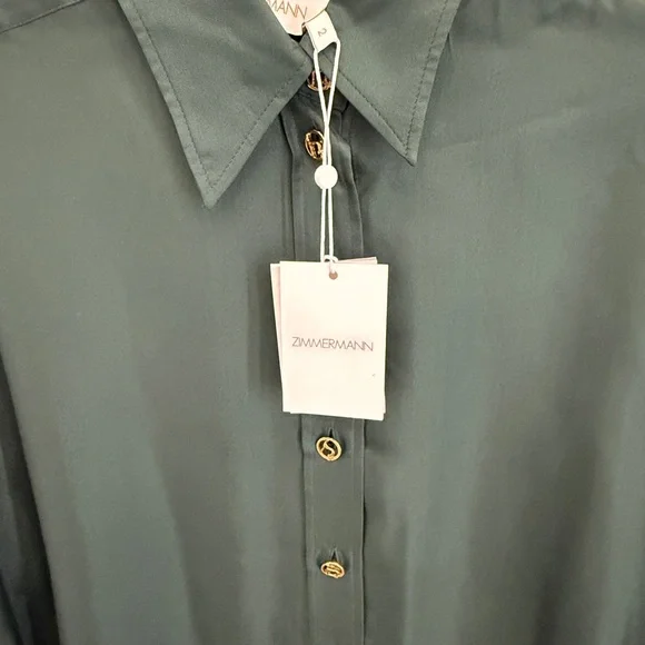 Elegant Dark Green Button-Up Shirt - Picture 3 of 3